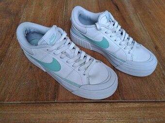 Nike tenisky 37,5