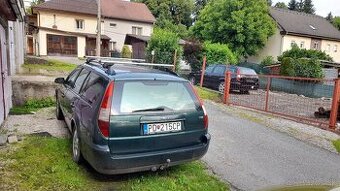 Mondeo na diely z prasknutým tesnením pod hlavou,stk,em.