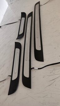 Lišty Audi a6 C7 led
