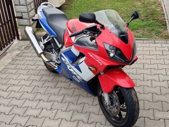 Predám motocykel HONDA CBR600F