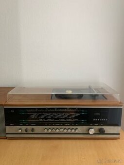 Gramoradio TESLA 1026A