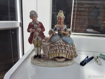 Grófsky pár, porcelánové súsošie