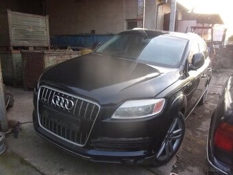 AUDI Q7 4,2Í V8