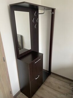 Nábytkova zostava do chodby