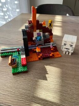 Lego Minecraft "Podzemna brána"