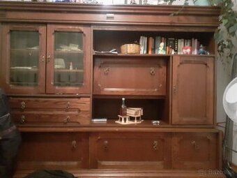 Rustikalna obyvacia stena