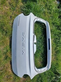 Dacia sandero zadné kufrove dvere