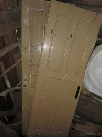 Staré kazetové dvere vysoké 215 cm