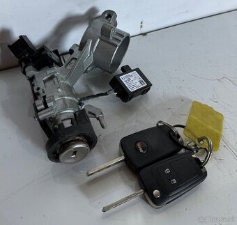 Opel Insignia, Astra a iné, spinacia skrinka + 2x kľúč
