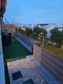 Prenájom 2-izbového bytu s TERASOU – Centrum Košíc, Štúrova