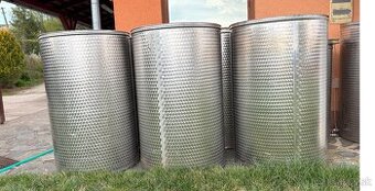 Predám nerezový sud s plavajucim vekom 1000 L