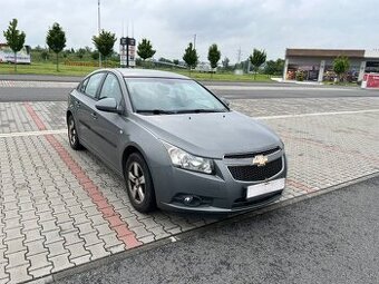 Chevrolet Cruze 1.6i 83kw 1. maj. koup. ČR naj.98t