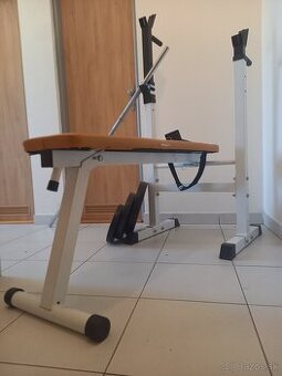 Skladacia pevná lavička na bench press