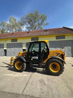 Teleskopický nakladač JCB 531-70