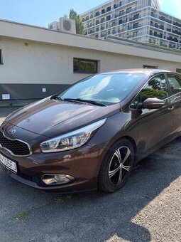 KIA Cee’d 1.6 CRDi Platinum – TOP výbava