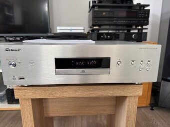 SACD prehrávač Pioneer PD-30, podpora iPad, iPhone