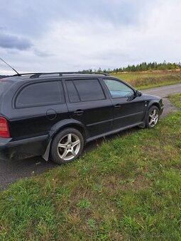 Škoda octavia 1