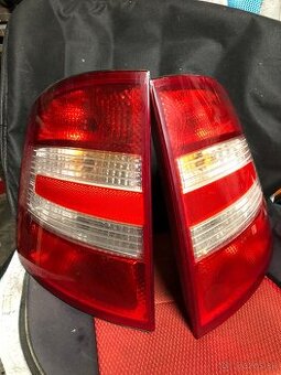ZADNÉ SVETLA ŠKODA FABIA 1 KOMBI - SEDAN
