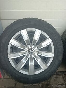 Prodám disky i s pneu 215/55/17 zimní