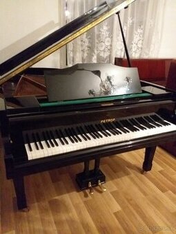 Predám koncertne  krídlo Petrof