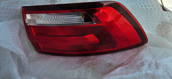 AUDI A4 B9 AVANT 8W9945069 zadne lave svetlo