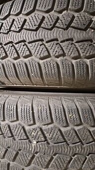 Predám 2ks jazdené zimné 215/65r16-98H Motrio
