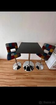 Predám barové stoličky a stol