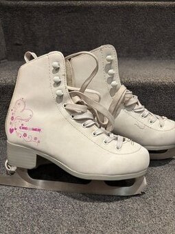 Dievčenské korčule