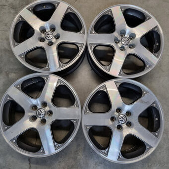 Hliníkové Volkswagen disky 5x100 R17 7J ET38