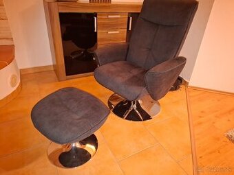 Relaxačné polohovacie kreslo s podnožkou