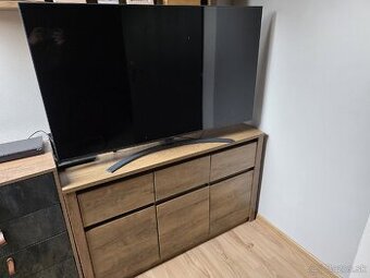 Televízor LG 55UP78003LB + otočný držiak na stenu