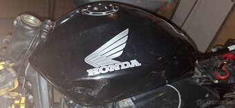 Honda CB600 F Hornet 2007 nádrž