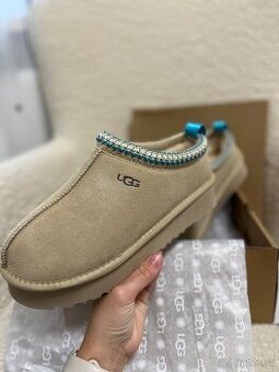 UGG tazz béžové topánky