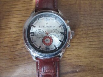 Predam hodinky DANIEL HECHTER nove 2 KS cena spolu nenosenne
