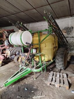 Ponúkame na predaj postrekovač