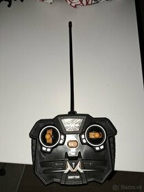 Bager na diaľkové ovládanie