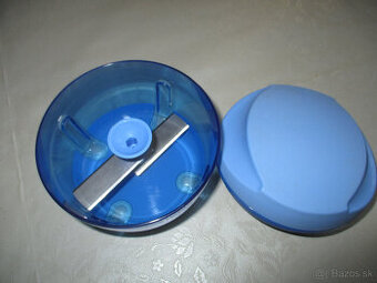 Ručný sekáčik Tuperware na bylinky,