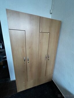 Šatnové skrine