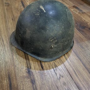 predám staré vojenske helmy,prilby.