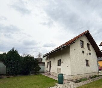 Dom v Strečne s terasou a záhradou - 429 m2