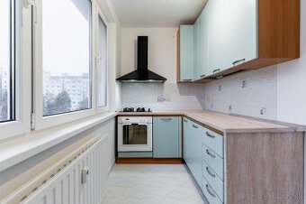 Na prenájom 2 izbový byt Benadova Ulica- Dargovských hrdinov