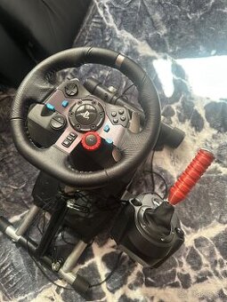 Predám Logitech G29 + radiaca páka + wheel stand