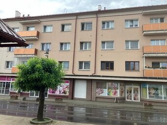 Predám 2 izbový byt Púchov Štefanikova 810