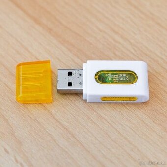 USB adaptér na Micro SD karty