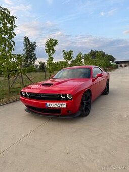 Dodge challenger 5.7 Hemi