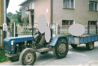 Traktor na súčiastky - veterány