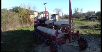 Predám sejačku na kukuricu