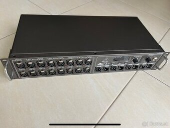 Predam stage box Behringer s16.