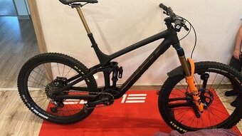 TREK REMEDY CARBON velkosť L