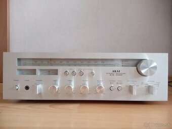 AKAI AA-1030